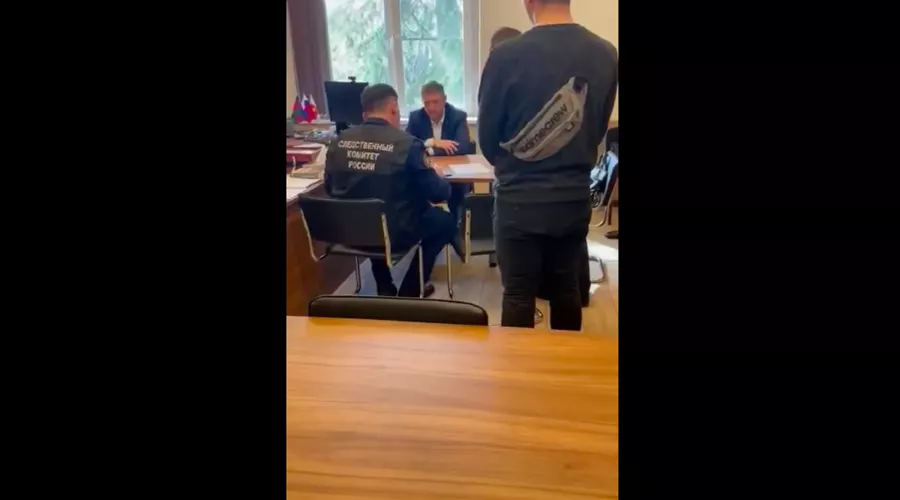  &copy;&nbsp;Кадр из видео в паблике &laquo;ДТП и ЧП | Сочи&raquo;, vk.com/dtpsochi