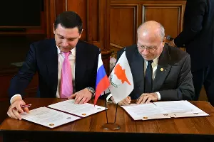 Евгений Первышов и Чараламбос Габриэль &copy;&nbsp;Фото с сайта krd.ru