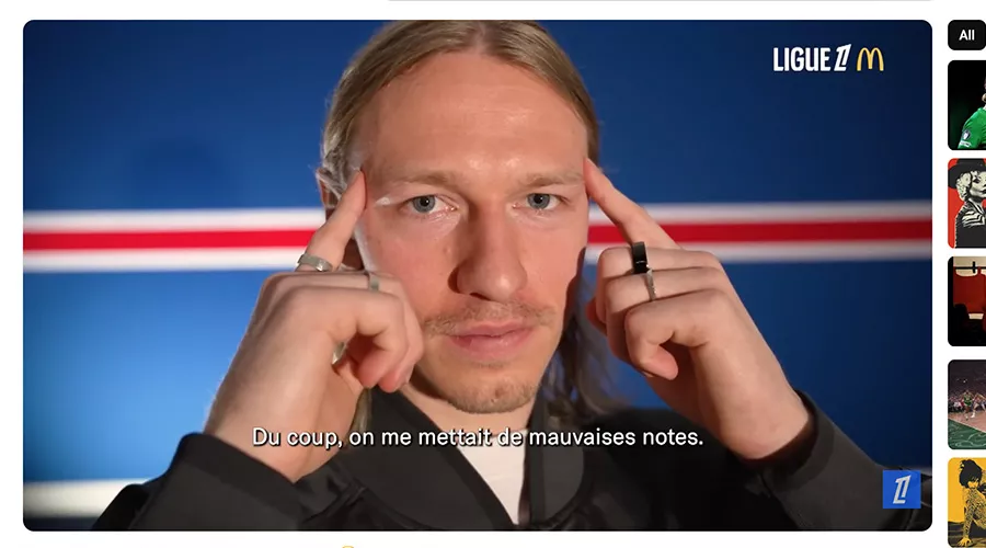 Кадр из ролика PSG: qui est vraiment Matvey Safonov? | Documentaire Événement &copy;&nbsp;Скриншот из видео с Youtube-канала Ligue 1 McDonald’s