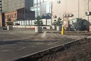 Прогулочная зона у дома Лихацкого &copy;&nbsp;Фото Ольги Тимохиной, Юга.ру