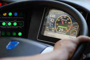 автобусо-троллейбус &copy;&nbsp;Фото Михаила Ступина, Юга.ру