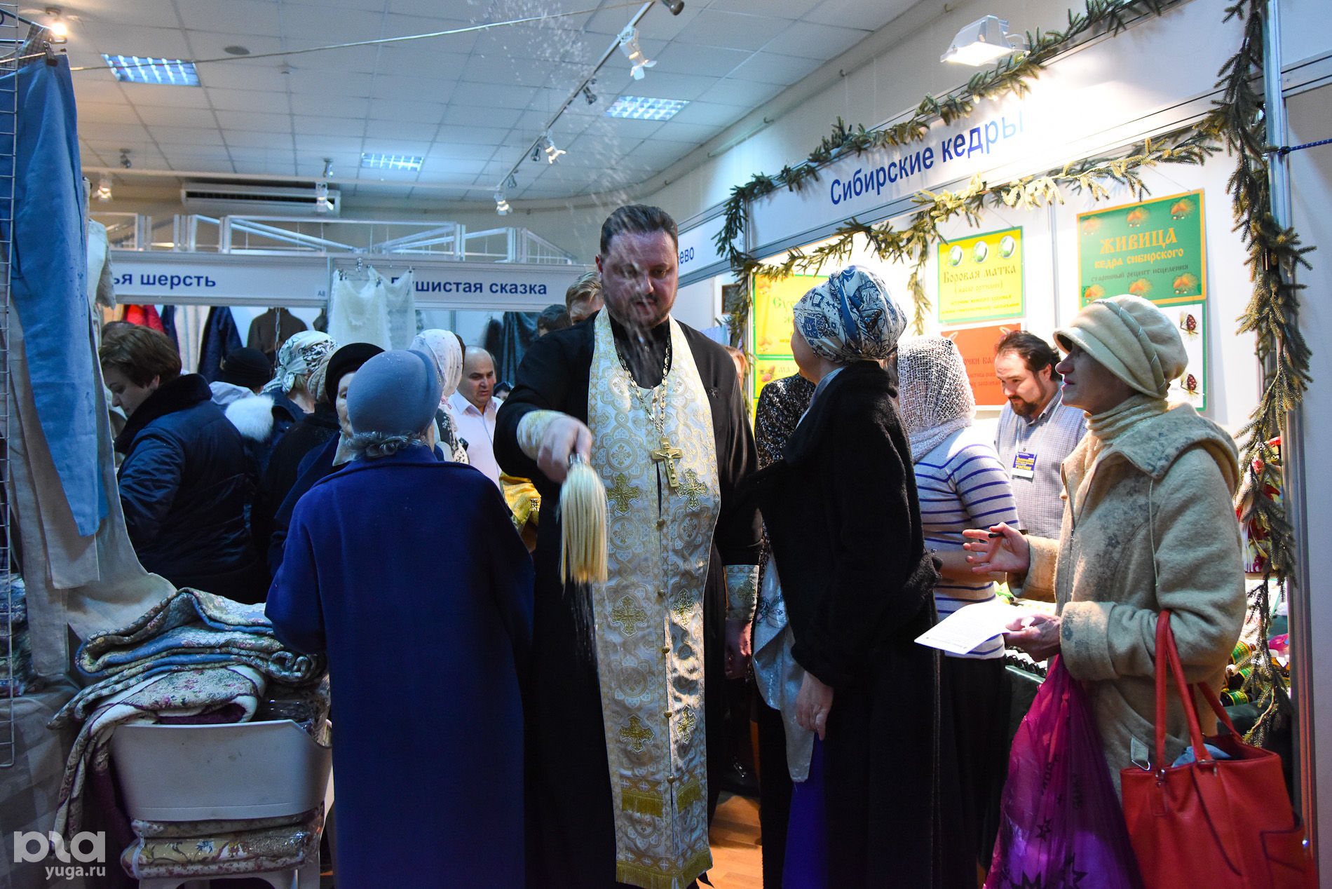 ψ ν православные выставки фото. москва 2007 г фотовыставка православного искусства свет миру. православная ярмарка в краснодаре. зимняя православная выставка. выставка ярмарка.