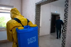 Дезинфекция жилых домов в Краснодаре &copy;&nbsp;Фото Дмитрия Леснова, Юга.ру
