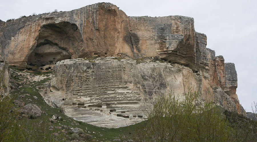 Пещерный монастырь Качи-Кальон в Крыму © Фото с сайта wikimedia.org