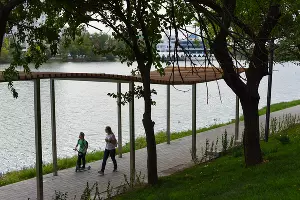 Дмитриевский сквер &copy;&nbsp;Фото Елены Синеок, Юга.ру