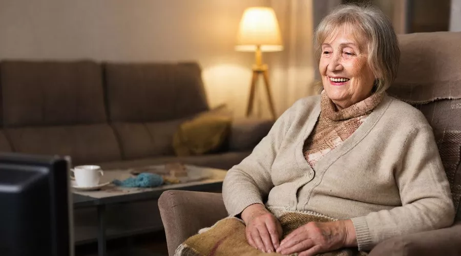 пенсионер &copy;&nbsp;Изображение сгенерировано нейросетью Gigachat