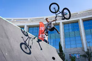 Фестиваль серф-культуры Locals Only в Сочи &copy;&nbsp;Фото Елены Синеок, Юга.ру