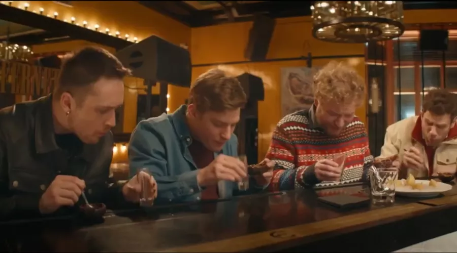 Кадр из трейлера к фильму «По барам» &copy;&nbsp;Скриншот видео с youtube-канала &laquo;Киноман&raquo;