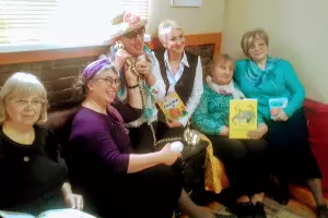 Участницы проекта &laquo;Бабушкины сказки&raquo; &copy;&nbsp;Фото Михаила Слепцова