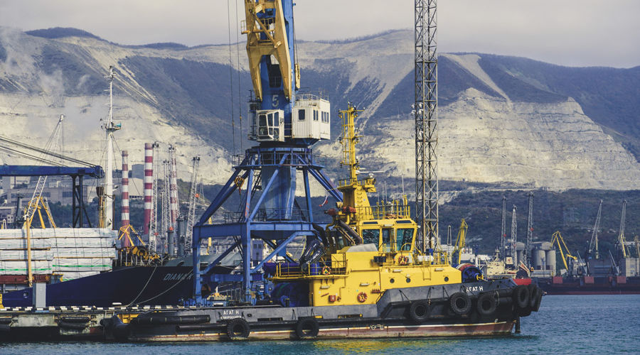 Порт Новороссийска © Фото Павла Незнанова, unsplash.com