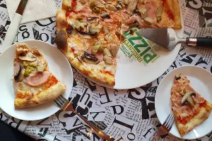 Пицца «4 стагиони» в «Антонио» &copy;&nbsp;Фото Марины Солошко, Юга.ру