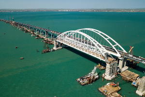 Крымский мост © Фото Виталия Тимкива, Юга.ру