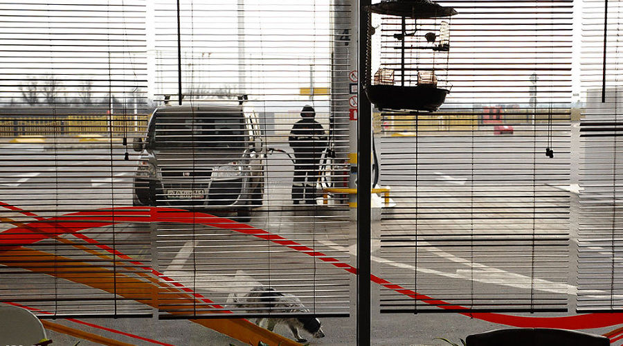 Преверка качества бензина "Роснефти" в Кореновском районе © Алёна Живцова, ЮГА.ру