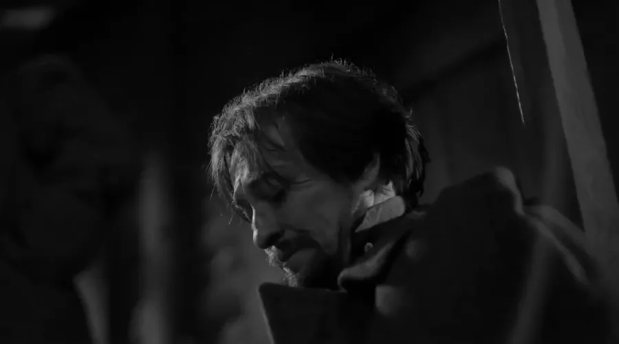 Кадр из трейлера к фильму «Искупление» &copy;&nbsp;Скриншот видео с Rutube-канала &laquo;ВремяКино | MovieTime&raquo;