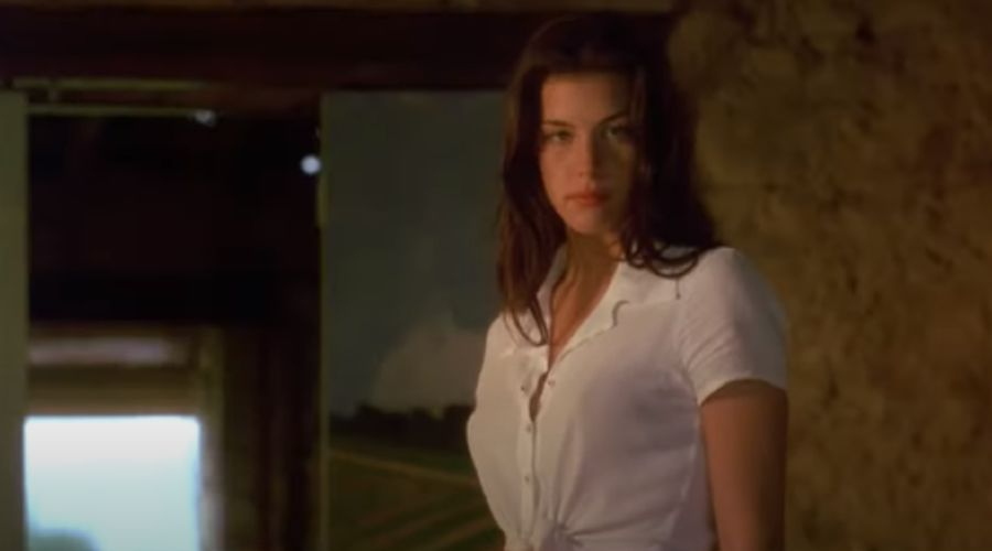 Кадр из фильма «Ускользающая красота», реж. Бернардо Бертолуччи, 1995 год © Скриншот видео с YouTube-канала Cinemaniac, www.youtube.com/channel/UCRdMMgn_-2d9nMVKYWvKTNw