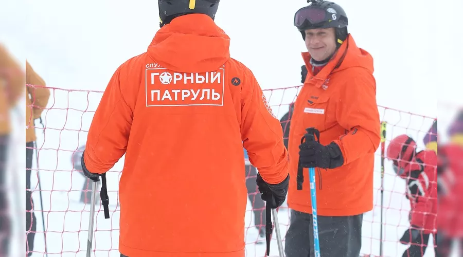 На горнолыжных трассах Красной Поляны заработал «Горный патруль» &copy;&nbsp;Фото пресс-службы курорта &laquo;Горки Город&raquo;
