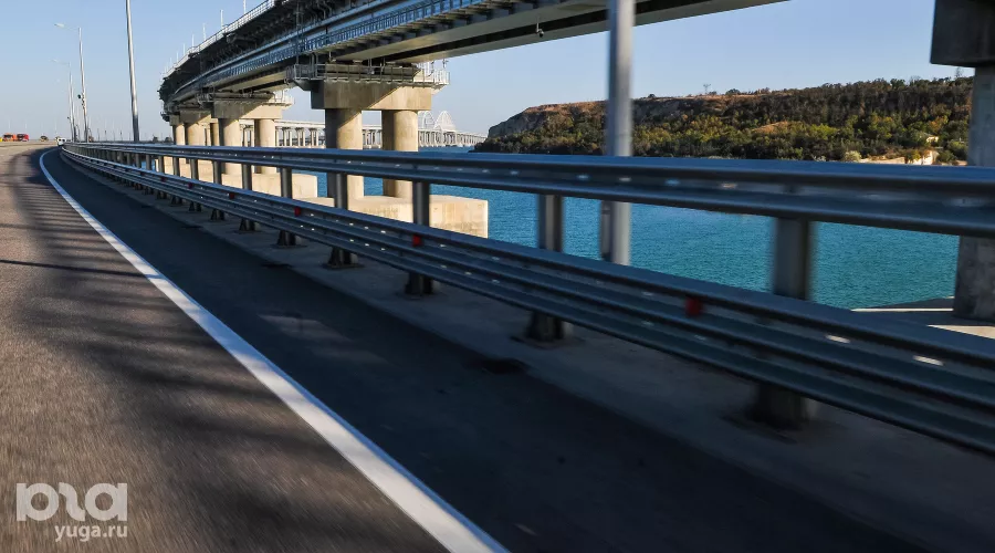 Крымский мост &copy;&nbsp;Фото Елены Синеок, Юга.ру