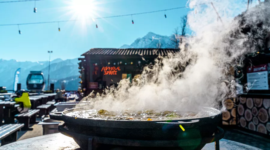 Кафе «Берлога» на «Роза Хутор» &copy;&nbsp;Фото предоставлено пресс-службой курорта &laquo;Роза Хутор&raquo;
