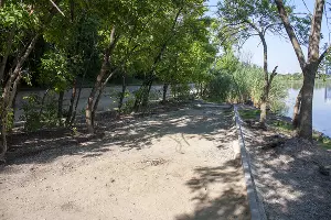 Ремонт парка у стадиона &laquo;Кубань&raquo; &copy;&nbsp;Фото Дмитрия Пославского, Юга.ру