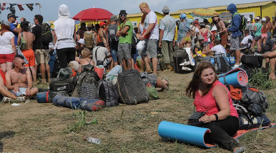 Очередь перед кассами на фестивале KUBANA &copy;&nbsp;Елена Синеок, ЮГА.ру