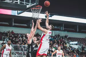 Матч Единой лиги ВТБ ВЭФ — «Локомотив-Кубань». Ян Вуюкас &copy;&nbsp;Фото пресс-службы ПБК &laquo;Локомотив-Кубань&raquo;, lokobasket.com