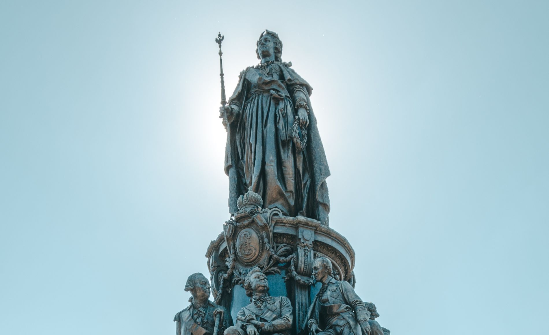 Памятник Екатерине II в Санкт-Петербурге © Фото с сайта commons.wikimedia.org