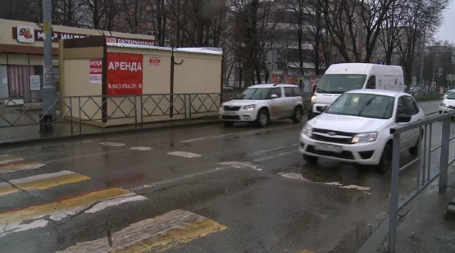 Павильон на углу улиц Ставропольской и Шевченко &copy;&nbsp;Фото пресс-службы администрации Краснодара