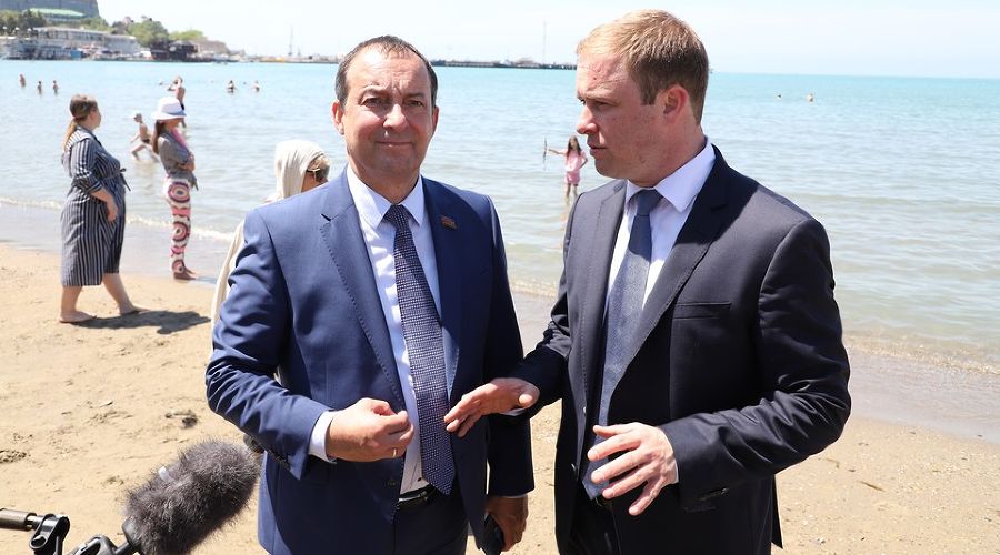 Юрий Бурлачко с корреспондентом © Фото «Комсомольской правды»