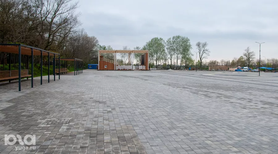 Событийная площадка на улице Обрывной &copy;&nbsp;Фото Александра Гончаренко, Юга.ру