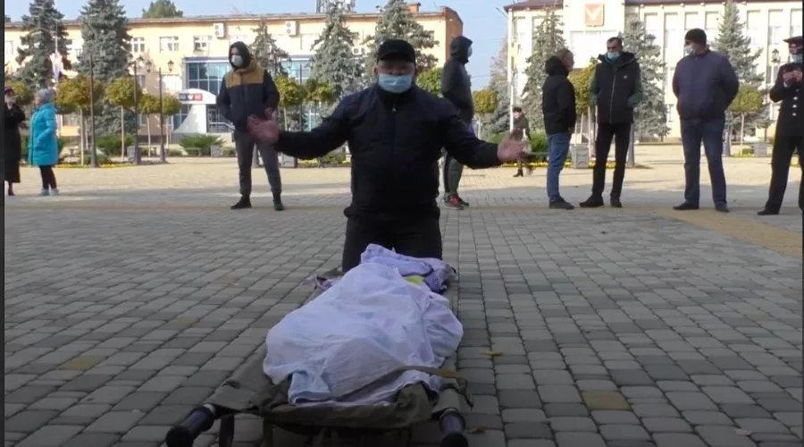 Скриншот видео из инстаграма «Тимашевский блогер»  &copy;&nbsp;instagram.com/timahablog/