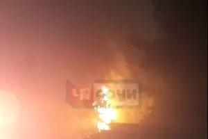  &copy;&nbsp;Скриншот видео из ВК-паблика &laquo;ЧП Сочи&raquo;, vk.com/chpsochi