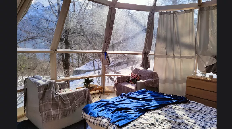  &copy;&nbsp;Скриншот https://travel.yandex.ru/hotels/sochi/glemping-sfera/