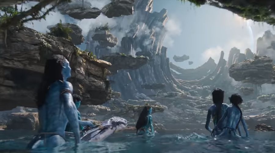 Кадр из фильма «Аватар: Путь воды», реж. Джеймс Кэмерон, 2022 год © Скриншот видео с YouTube-канала «В Рейтинге», www.youtube.com/channel/UClmI-b4_ro8UJLaNbiS9Isw