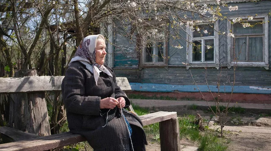 пенсионер &copy;&nbsp;Изображение сгенерировано нейросетью Gigachat