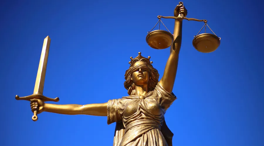 Статуя Фемиды &copy;&nbsp;Фото WilliamCho, pixabay.com