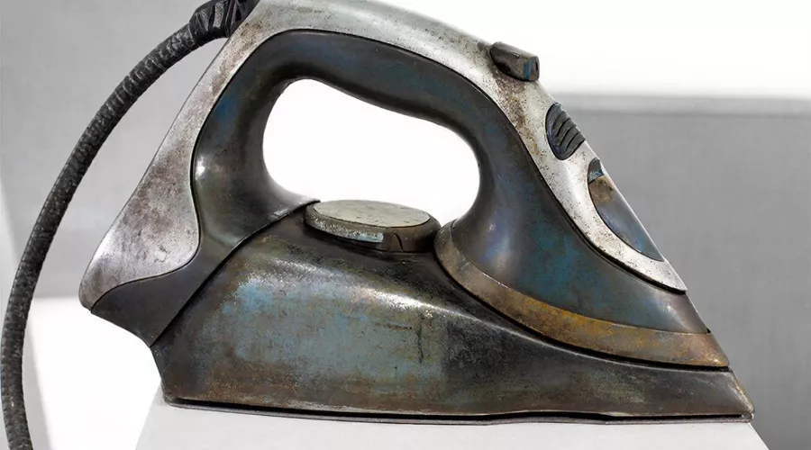 утюг &copy;&nbsp;Изображение сгенерировано нейросетью Gigachat