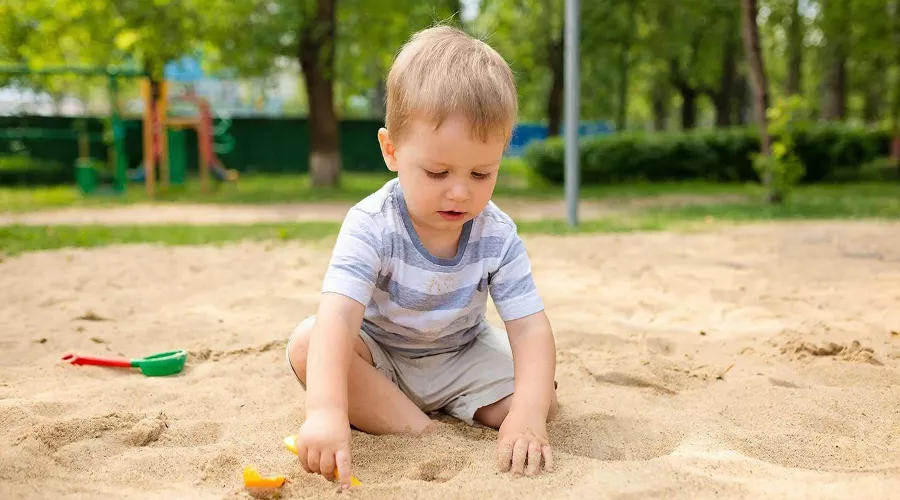 МАЛЬЧИК &copy;&nbsp;Сгенерировано нейросетью Gigachat