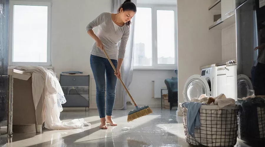 уборка &copy;&nbsp;Изображение сгенерировано нейросетью Gigachat