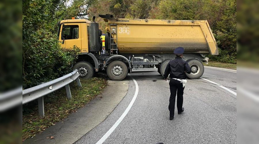  &copy;&nbsp;Фото отделения по пропаганде безопасности дорожного движения ОГИБДД УВД по Сочи