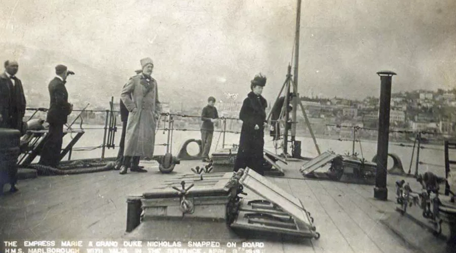 Крым, Ялта. Мария Федоровна и Николай Николаевич на борту британского линкора «Мальборо», 11 апреля 1919 год &copy;&nbsp;Изображение находится в общественном достоянии