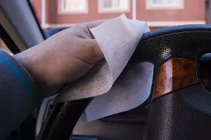 Дезинфекция автомобиля &copy;&nbsp;Фото Евгения Мельченко, Юга.ру