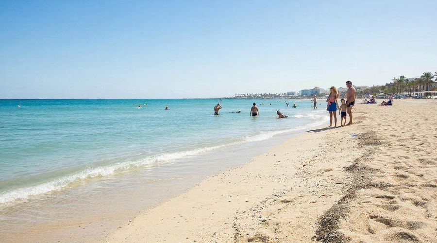 отдых море &copy;&nbsp;Изображение сгенерировано нейросетью Gigachat