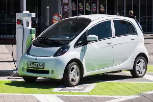 Зарядная станция для электромобилей в Краснодаре &copy;&nbsp;Фото Елены Синеок, Юга.ру