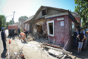 Разрушенный трамваем дом в Краснодаре  &copy;&nbsp;Алёна Живцова, ЮГА.ру