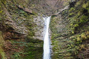 Водопады Руфабго в Адыгее &copy;&nbsp;Елена Синеок, ЮГА.ру