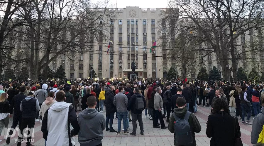 Апрельская акция протеста в Краснодаре &copy;&nbsp;Фото Дмитрия Пославского, Юга.ру