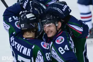 ХК "Кубань" разгромил тольяттинскую "Ладу" в 1/8 ВХЛ в Краснодаре &copy;&nbsp;Михаил Ступин, ЮГА.ру