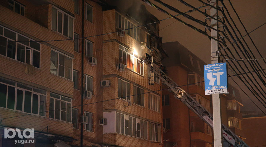 Пожар в самострое на улице Прокофьева в Краснодаре &copy;&nbsp;Фото Виталия Тимкива, Юга.ру