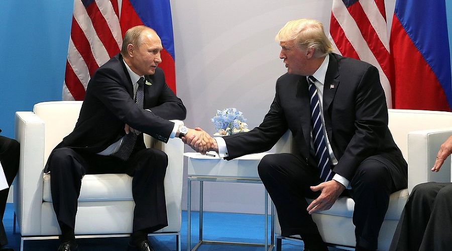 Владимир Путин и Дональд Трамп © Фото пресс-службы администрации президента РФ