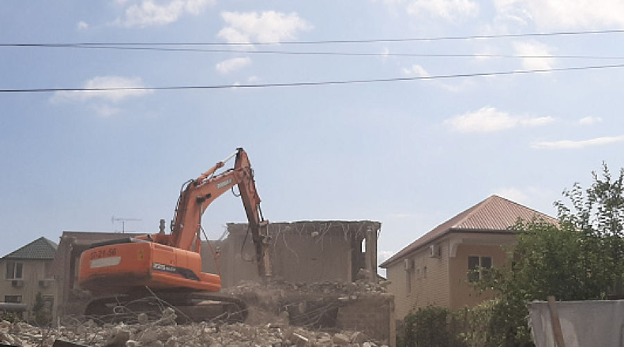Снос самостроя © Фото пресс-службы администрации Сочи